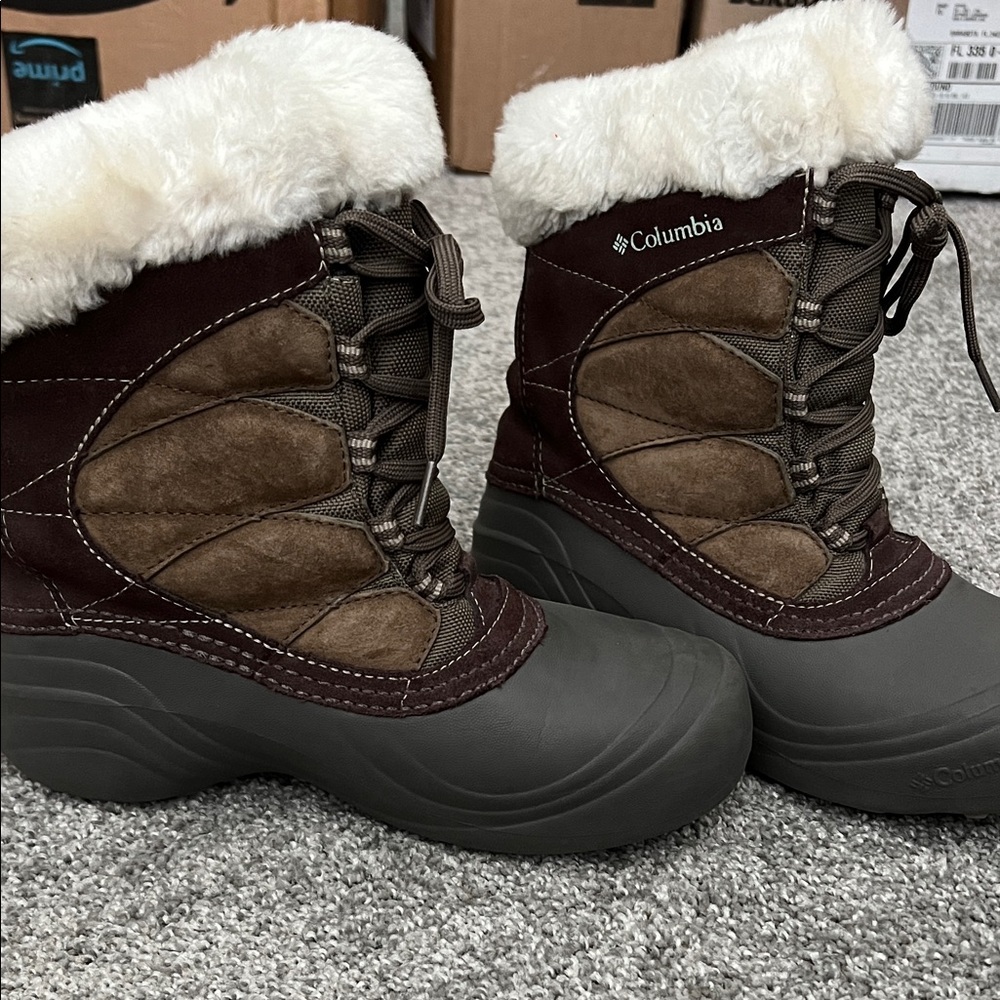 Columbia Brown and Cream Winter Boots